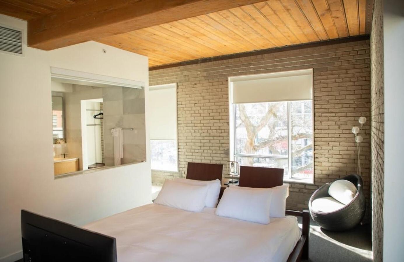 Hotel Ocho Toronto Kültér fotó