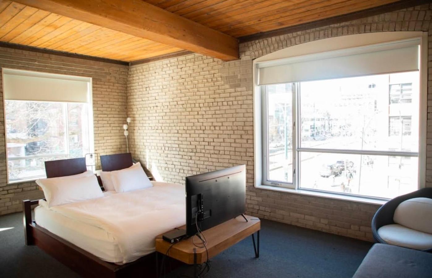 Hotel Ocho Toronto Kültér fotó