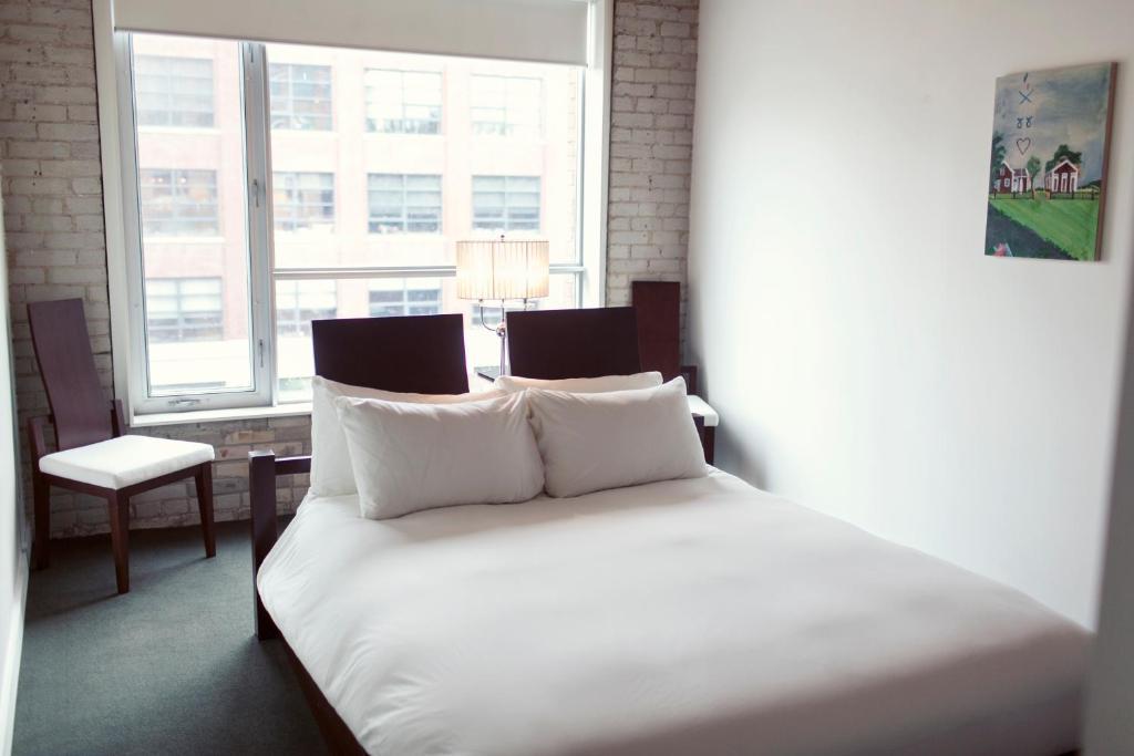 Hotel Ocho Toronto Szoba fotó